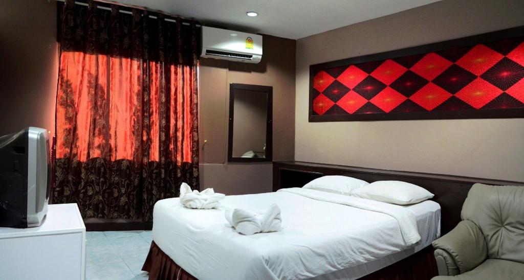 Best Corner Pattaya Zimmer foto